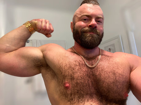 MindFoxxx Muscle top profile image