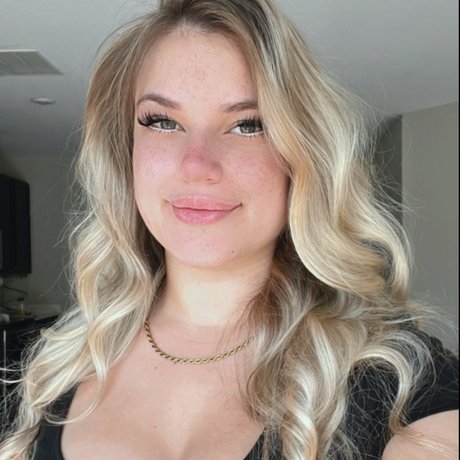 Baylee Everly エロティックなモデル 写真