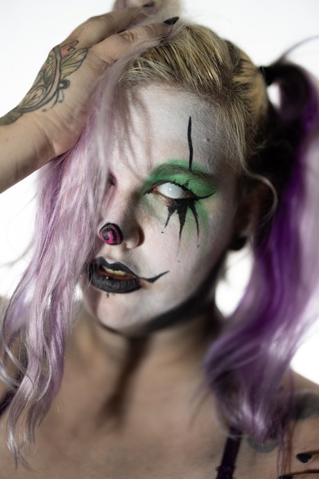 Mischief The Clown 素敵なスター 写真