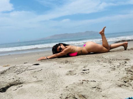 Jhosselyn 美しいポルノスター 写真