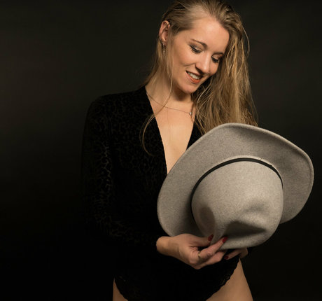 mozasmr トップポルノスター 写真