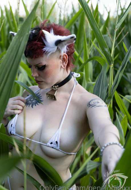 penelopefixx 女優 写真