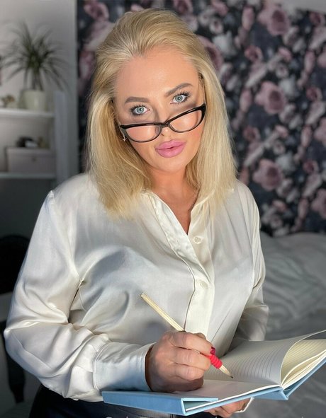 トリミングされたOnlyFans 限定 写真