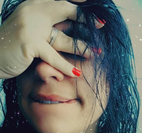 Denise Butterfly アダルトモデル 写真