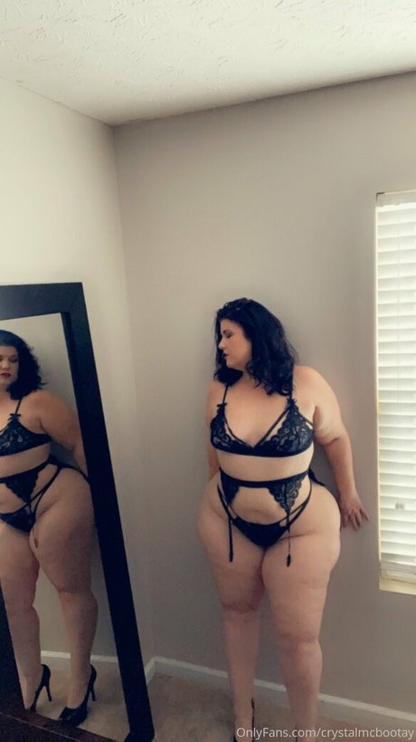 CrystalMcbootay トップポルノスター 写真