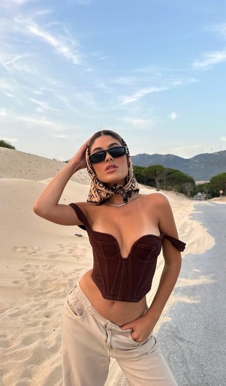 Sara Fructuoso 完璧なスター 画像