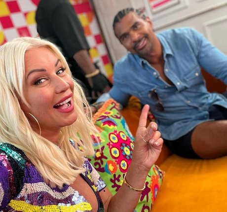 Denise Van Outen ホットスター 画像