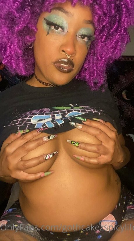 gothcakezspicylife ヌードモデル 写真