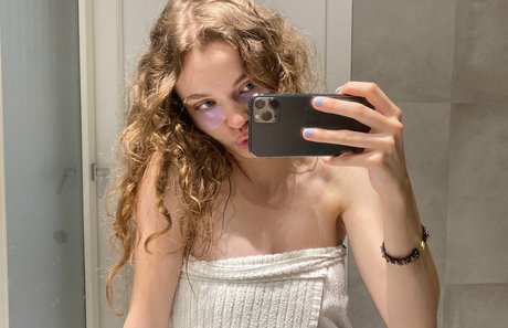 molllyy スター xxx 写真