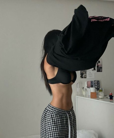 裸のトランスオンリーファン 無料ヌード 写真