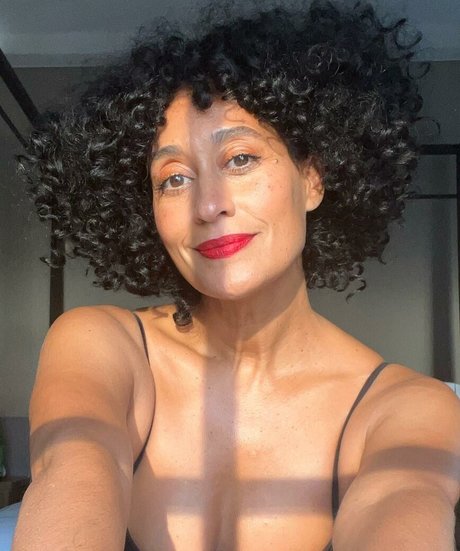 Tracee Ellis Ross ホットなポルノスター 画像