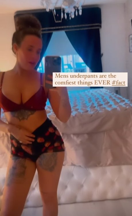 太った足のOnlyFans ホットセクシー 写真