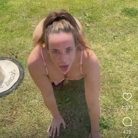 Stephanie Davis トップスター 画像