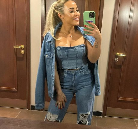 Stephanie Davis 美しいモデル 写真