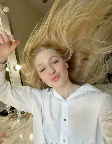 haileycherry トップスター 写真