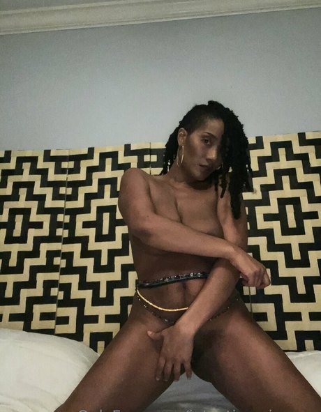 Jet Setting Jasmine 最高のスター 写真