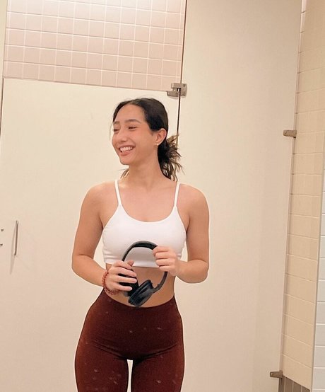 Sabrina Pezeshkian ポルノスター 美しい 写真