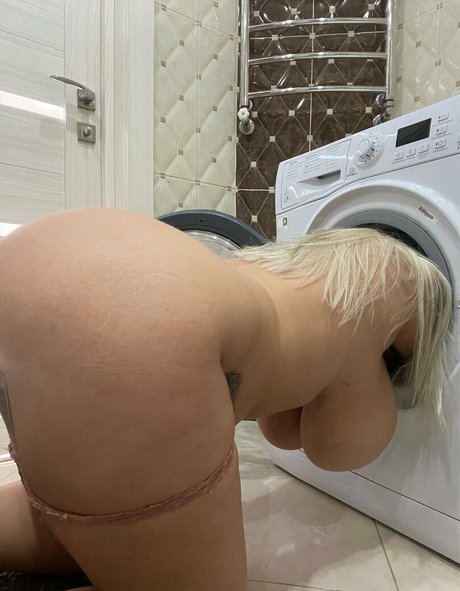 ウクライナのティーンオンリーファン ホットセックス ギャラリー