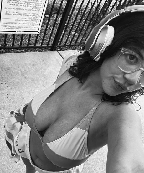 Savannah Straff 可愛い女優 写真