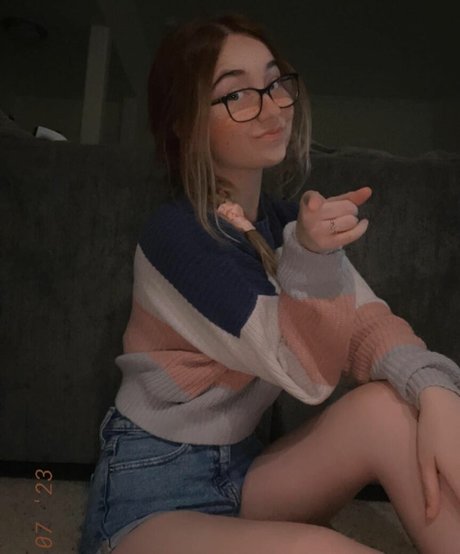 Lyssaurora profile image