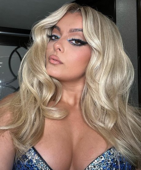 Bebe Rexha かわいいスター 写真