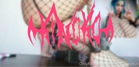 online succubus 美しいモデル 写真