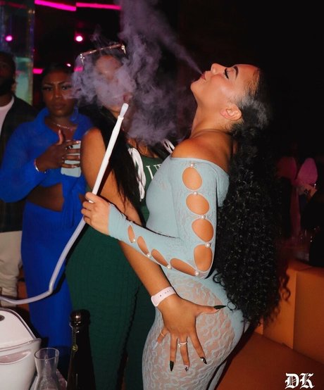 Alix Lapri HDポルノスター 写真