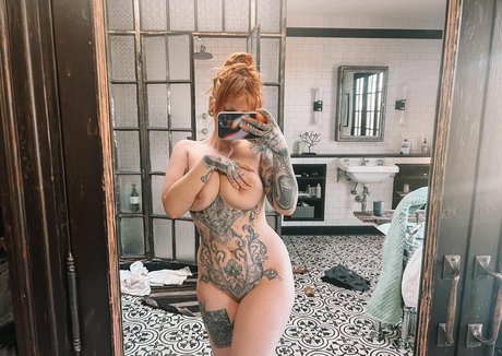Itsbeadux セックスポルノスター 写真