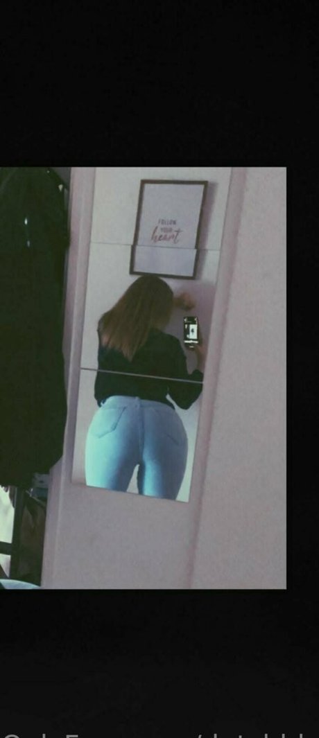 emmablondy ヌードモデル 写真