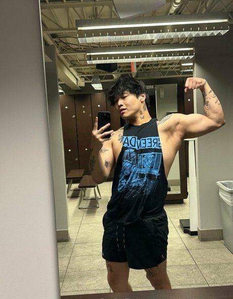 主婦オンリーファン ホット 写真