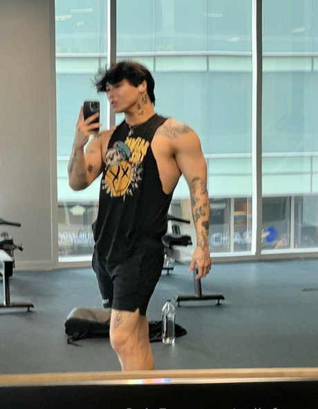will pyun ヌードモデル 画像