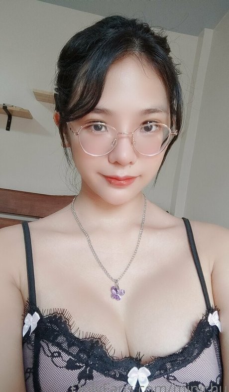 Minichu Thai ポルノスター HD 写真