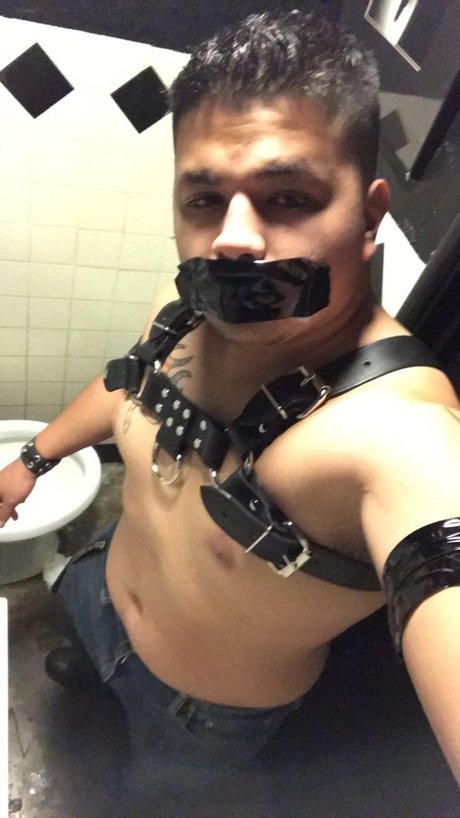 Felix Mendoza ポルノスター ヌード 写真