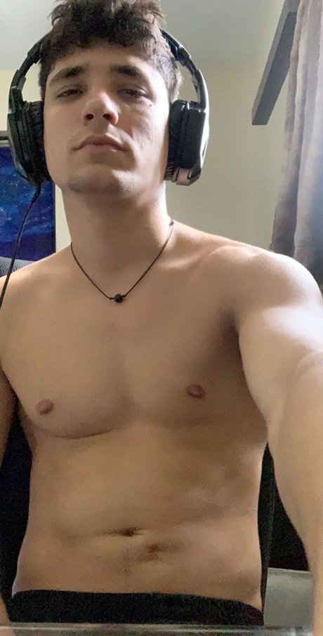 曲線美のブロンド熟女OnlyFans セクシー裸 画像