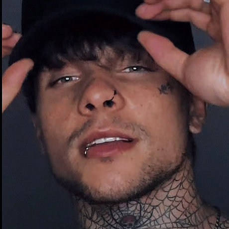Ricky Marcell ヌードスター 画像