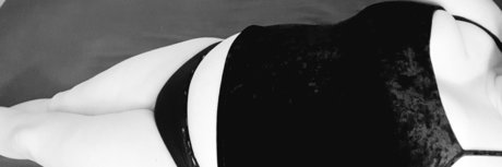 CurvyNB ポルノスター 写真