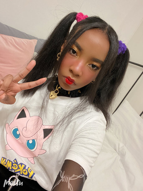 NaNa Pinku かわいいスター ギャラリー