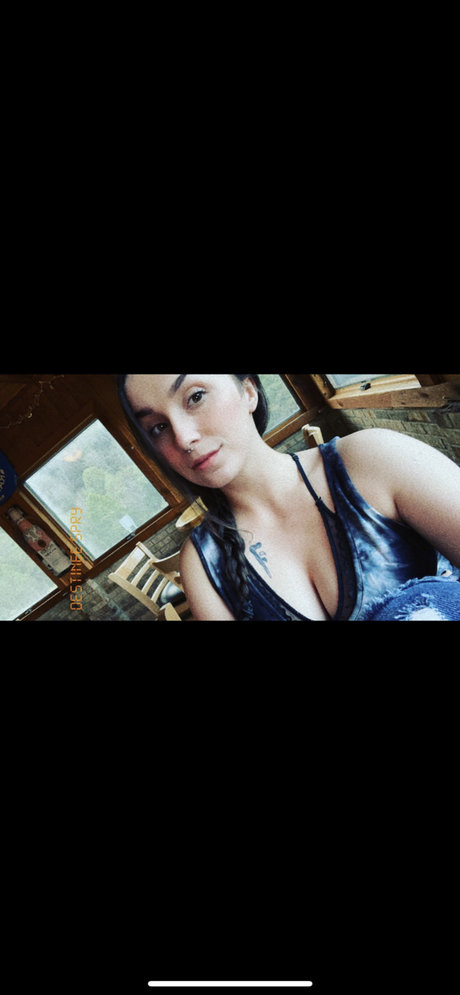 Destinee Faith HDポルノスター 写真