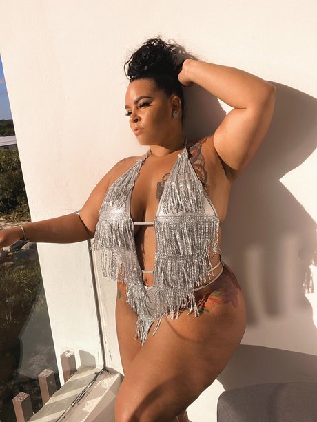Taylee De castro HDモデル 画像