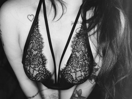 Cummie Bunny セクシーなスター 写真