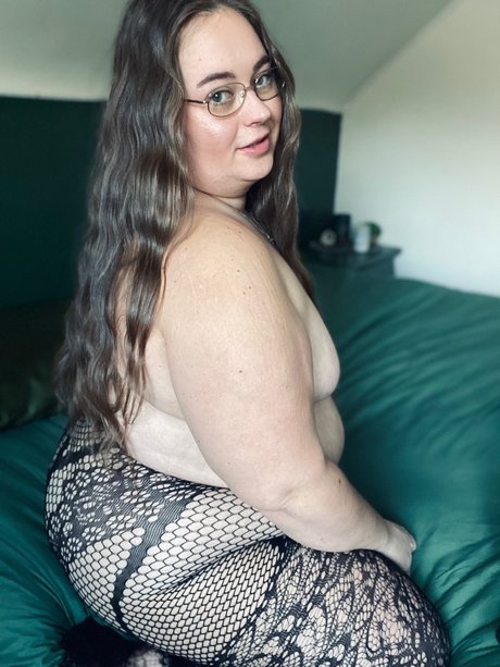 NerdyPeachessVIP かわいいポルノスター 写真