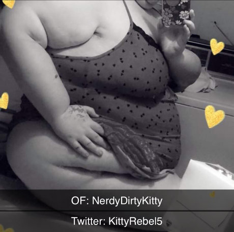 Kitty Rebel スター 裸 写真