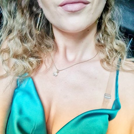 Alexandra amp ampFlorin 可愛い女優 画像