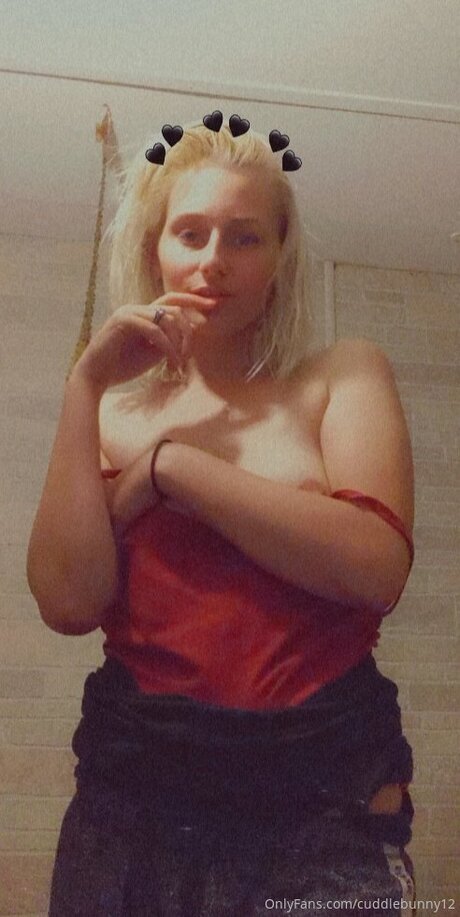 Cuddlebunny12 高品質モデル 写真
