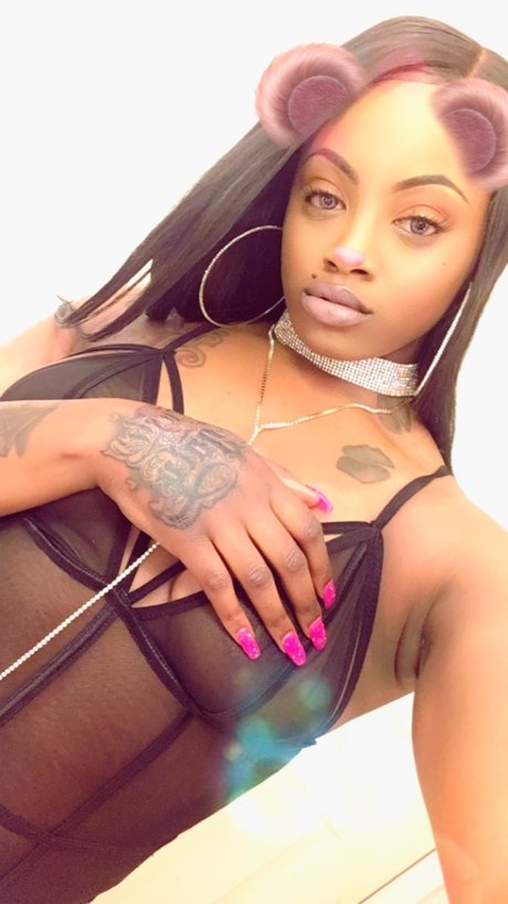 The Real Kali Barbie  アートスター 写真