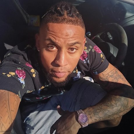 KevvThaGod セクシーなポルノスター 写真