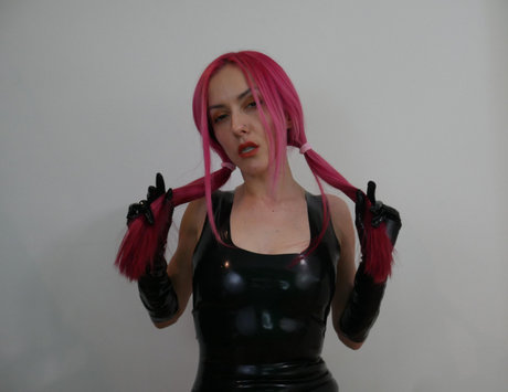 Goddess Clara Domme トップモデル 画像