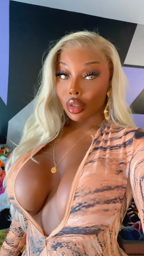 Devinealexis 最高のスター 写真
