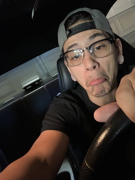セクシーなレディボーイOnlyFans 裸 写真