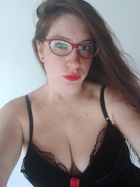 Ainhoa sweet エロティックなスター 写真